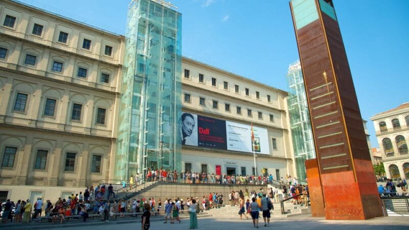PRIVATE TOUR VIP CITY TOUR ALL OVER MADRID AND PRADO MUSEUM SKIP-THE-LINE TICKETS - FAQs