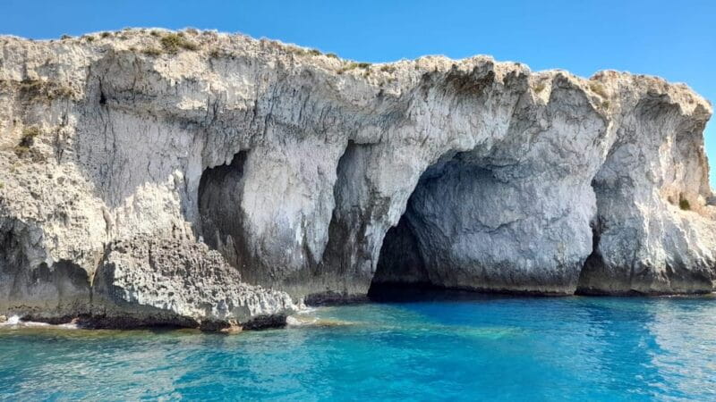 Private tour with seafood and full beverage in Syracuse - Food and Beverages: A Sicilian Flavor