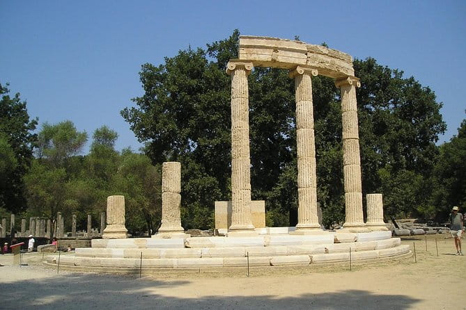 Private Tour:Visit of Agricultural Farm and free time in Olympia - Summary