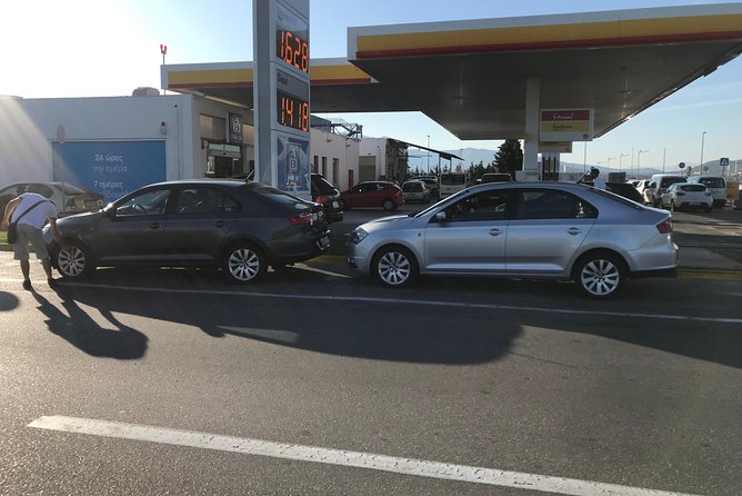 Private Transfer Athens Airport Pick-up (Shuttle Service) - Proximity to Public Transport