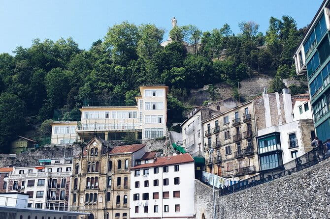 Private transfer: Barcelona to San Sebastian, 2h Stop in Pamplona - Frequently Asked Questions