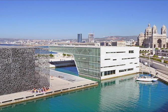 Private transfer by car: Airport from / to the City or Port of Marseille - Detailed Review of the Private Transfer Experience in Marseille