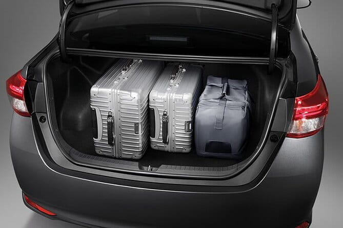 Private Transfer by Sedan From Itami Airport ITM to Osaka City - Customer Testimonials and Experiences