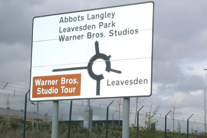 Private Transfer: Central London to Harry Potter Warner Bros Studio in Leavesden - Booking and Timing Tips