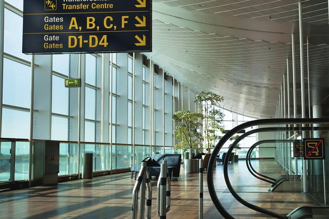 Private Transfer: Fethiye Hotels to and from Dalaman Airport - Who should book this transfer?