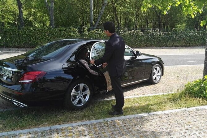 Private Transfer from Bilbao city to Bilbao Airport - A Smooth Ride from Bilbao’s Heart to the Airport