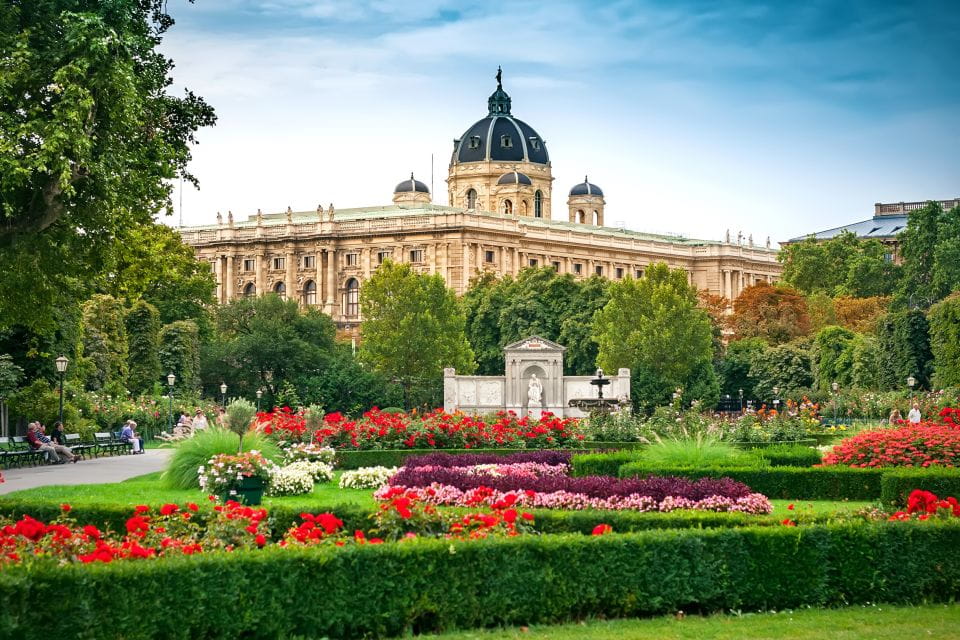 Private Transfer From Budapest to Vienna - Passport Requirement