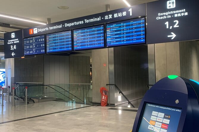 Private Transfer from CDG Airport to Paris - Vice Versa - One way - A Closer Look at the Private Transfer from CDG Airport to Paris