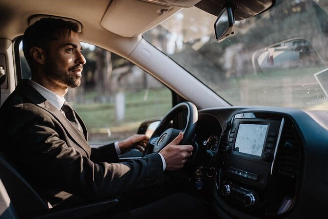 Private Transfer from Civitavecchia to Rome City and Airports - Who is this transfer best suited for?