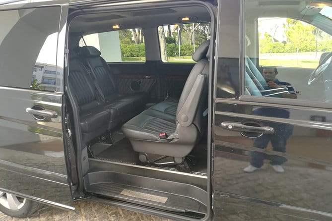 Private Transfer from Faro Airport to Tavira (1-4 pax) - A Straightforward and Comfortable Ride from Faro Airport to Tavira