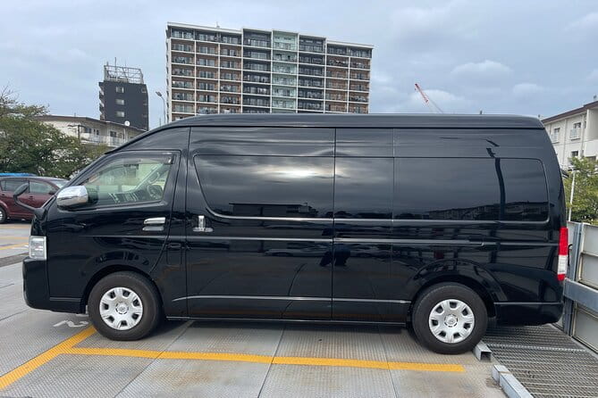 Private Transfer From Haneda Airport Tokyo - Driver Communication