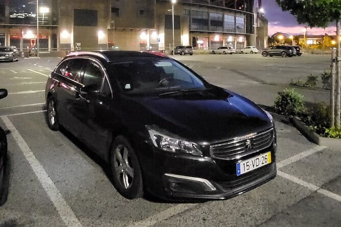 Private Transfer from Lisbon to Porto with Sightseeing Tour - FAQ