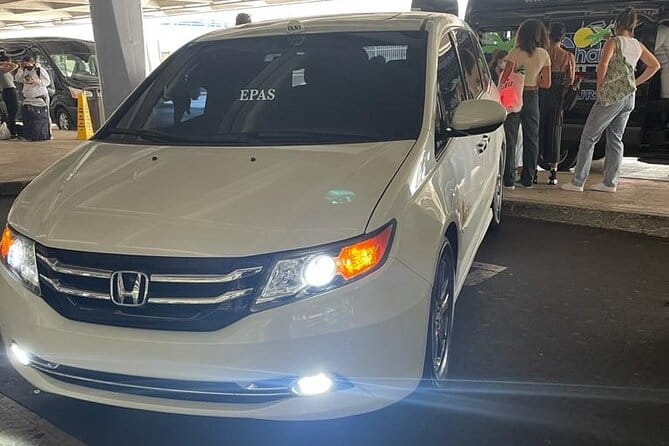 Private Transfer From Narita Airport (NRT) to Sendai Cruise Port - Vehicle Amenities