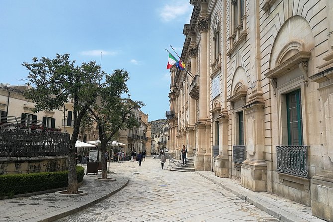 Private Transfer From Palermo Airport To/From Castellammare Del Golfo - Pricing Information