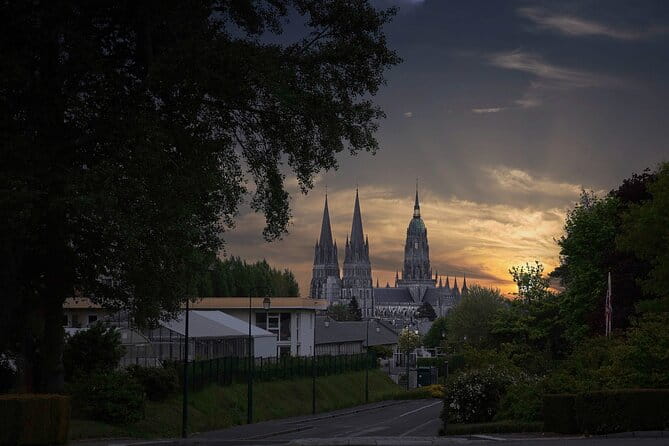 Private Transfer From Paris to Bayeux - Key Points