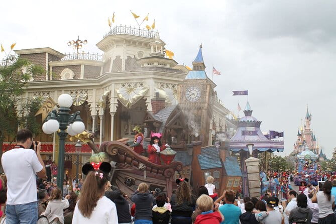 Private transfer from Paris to Disneyland - Key Points / Takeaways