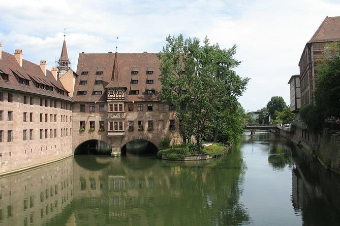 Private Transfer from Prague to Nuremberg with 2h of Sightseeing - Is It Worth the Price?