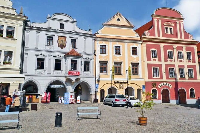 Private Transfer from Prague to Passau with stopover in Cesky Krumlov - The Sum Up