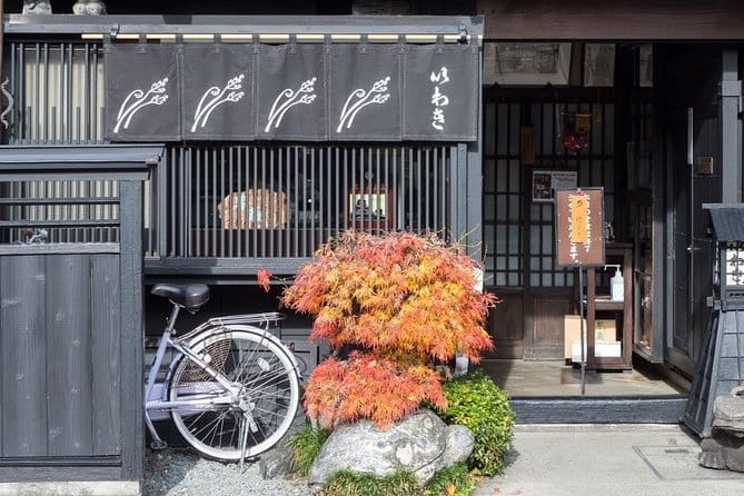 Private Transfer From Takayama to Kanazawa Including Shirakawago - Transportation and Safety Considerations