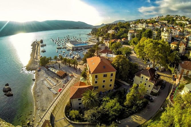 Private Transfer from Tivat airport to Herceg Novi, Meljine or Igalo - Why Choose a Private Transfer?