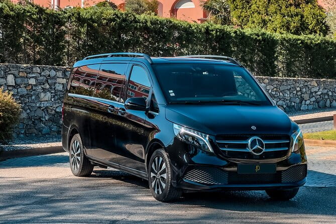 Private Transfer: Lisbon Airport to Lisbon - The Experience of a Well-Organized Transfer