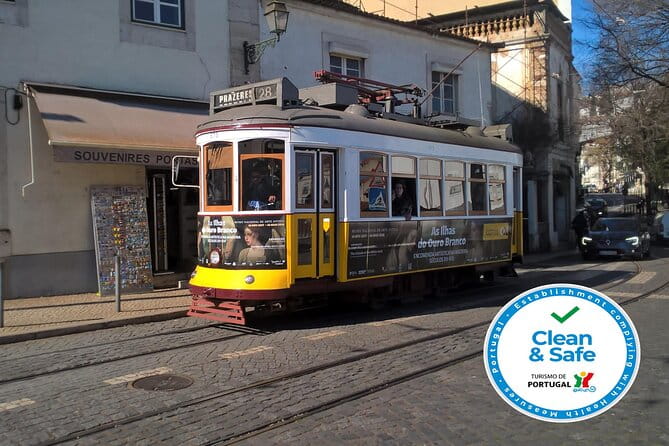 Private Transfer: Lisbon Airport to or from Lisbon Center - The Experience of a Private Lisbon Transfer