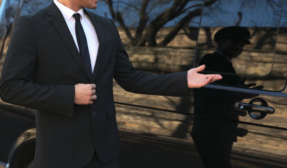 Private Transfer on Arrival and Departure in Bilbao - Things To Know