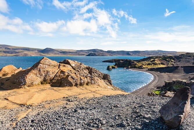 Private Transfer Reykjavik to Keflavik Airport - Key Points / Takeaways