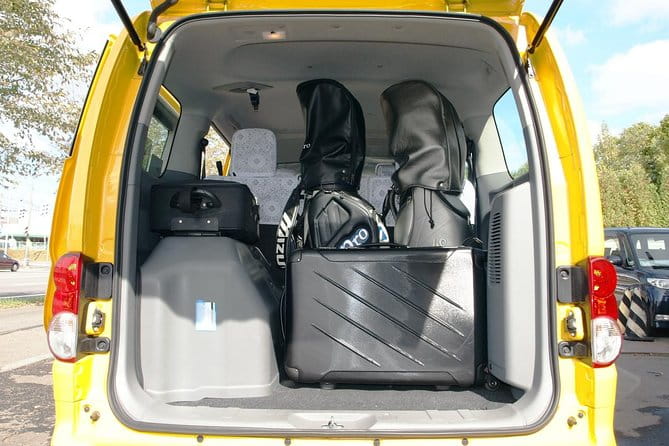 Private Transfer Sapporo to CTS Airport (1-9 Passengers) Legal Driver Guaranteed - Vehicle and Amenities