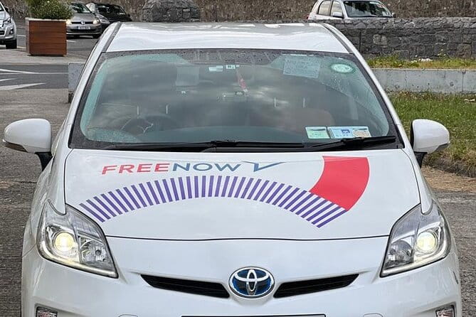 Private Transport from Dublin City to Dublin Airport - Comfort and Convenience in an Eco-Friendly Package