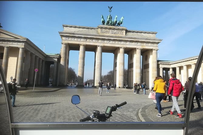 Private Up to 12 Guests-ONE RICKSHAW, E-Bikes, E-Scooters - Key points / Takeaways