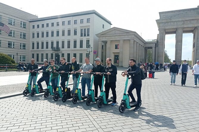 Private Up to 12 Guests-ONE RICKSHAW, E-Bikes, E-Scooters - Starting Point: Berlin’s Iconic Alexanderplatz
