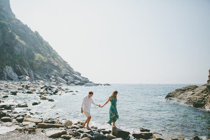 Private Vacation Photography Session with Local Photographer in Cinque Terre - Price and Logistics