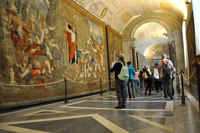 PRIVATE Vatican, Sistine Chapel & St. Peter's Basilica (shortcut) - An In-Depth Look at the Vatican Private Tour