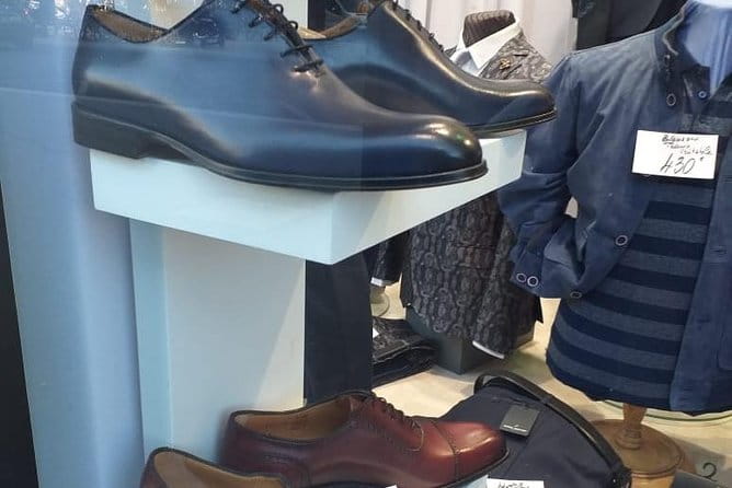 Private vehicle and driver for your Paris - Paris trips. - Key Points / Takeaways