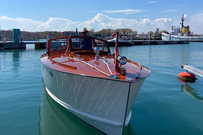 Private Venice Lagoon Boat Tour (7 hours) - A Unique Way to Experience Venice: Private Lagoon Boat Tour