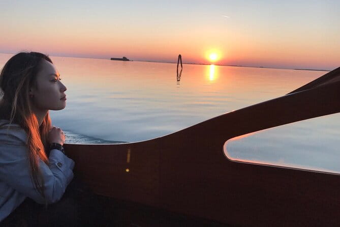 Private Venice Lagoon Classic Boat Tour (4 hours) - Practical Details and Considerations