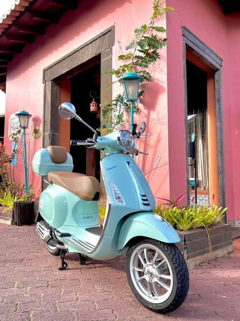 Private Vespa Tour Funchal & Câmara Lobos (3hrs) - Starting Point: The Heart of Funchal