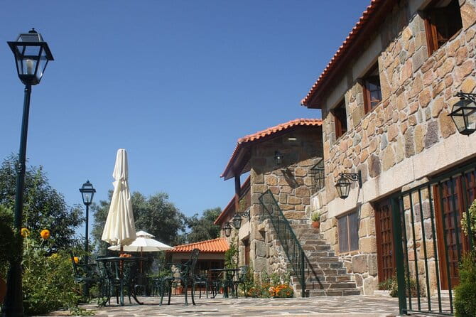 Private Vinho Verde Region Wine Tour from Porto Including Lunch - Considering the Price and Value