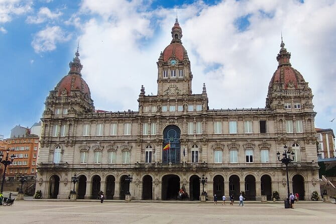 Private VIP Tour in Tuk tuk A Coruña - FAQs