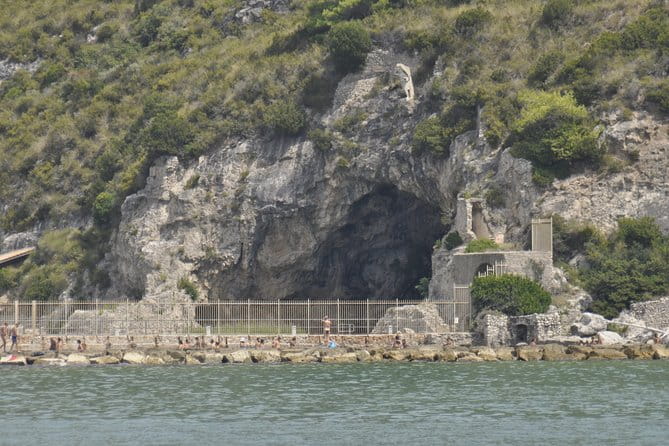 Private VIP Tour "Riviera di Ulisse"(Montagna Spaccata - Gaeta) - The First Stop: Blue Grotto and Snorkeling