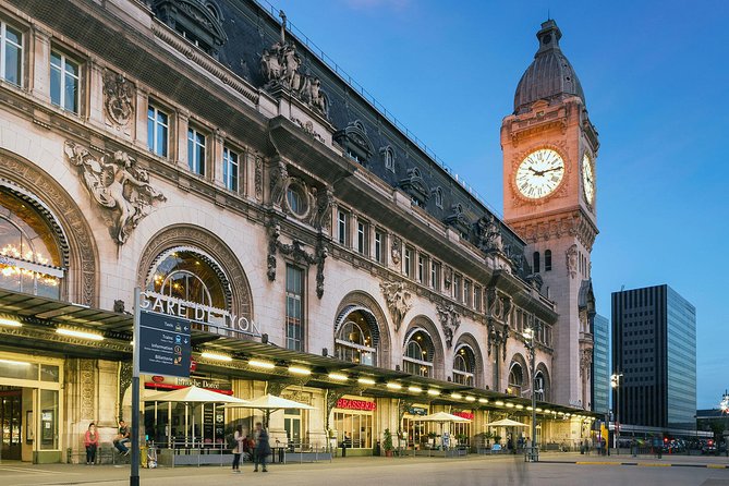 Private VIP Transfer With a Ford Explorer From CDG Airport to Paris or Return - Payment and Charges