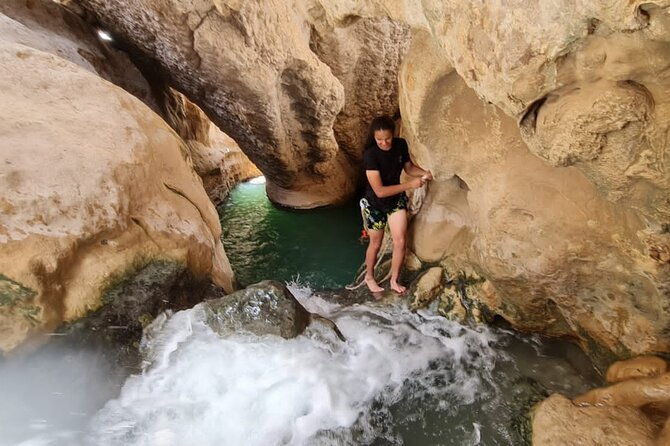 Private Wadi Shab - Bimmah Sinkhole - White Sand Beach - Full Day Tour - Exclusions