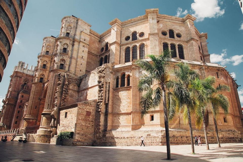 Private Walking Tour: Cathedral, Alcazaba and Roman Theatre - Important Information