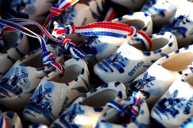 Private Walking Tour: Delft's Royal History and Pottery - The Pottery Connection