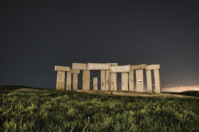 Private Walking Tour in Coruña with Beer or Wine - Discovering A Coruña: A City of Seafaring Stories and Vibrant Streets