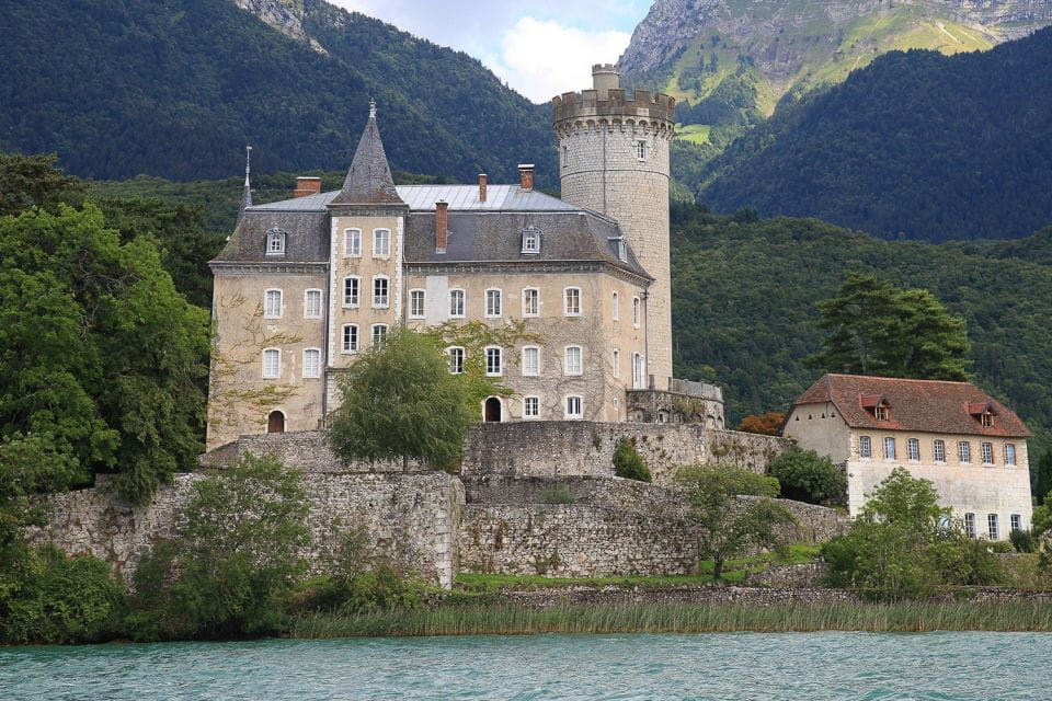 Private Walking Tour of Annecys Historical Center - Rhône-Alpes Region Tour Highlights