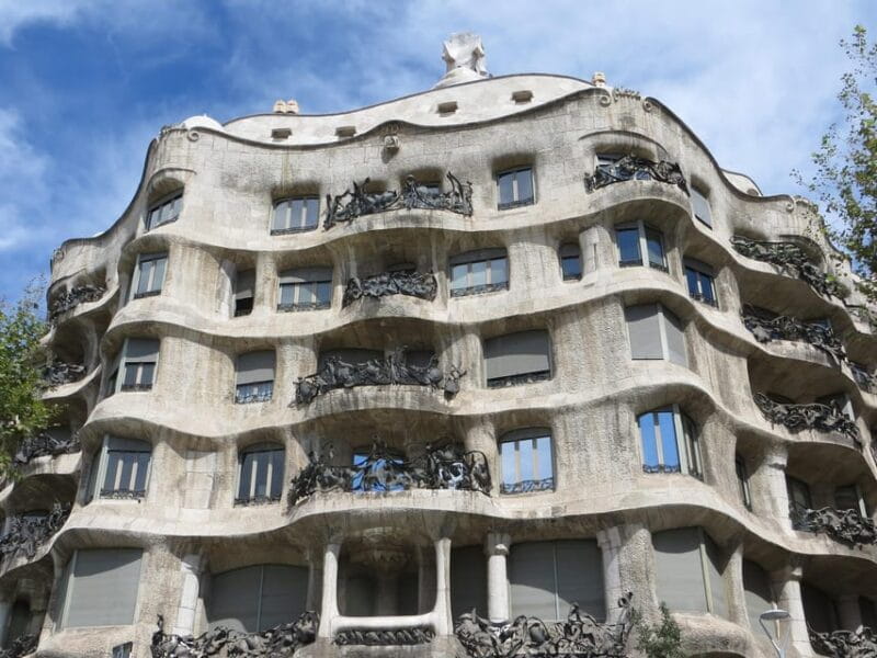 Private Walking Tour Of Casa Mila With Reserved Access - The Practicalities: Price, Duration, and Group Size
