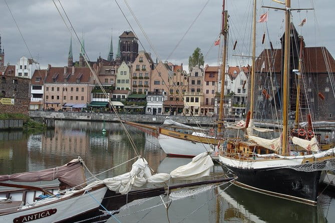 Private Walking Tour of Gdansk Old Town - Guides Who Make the Difference