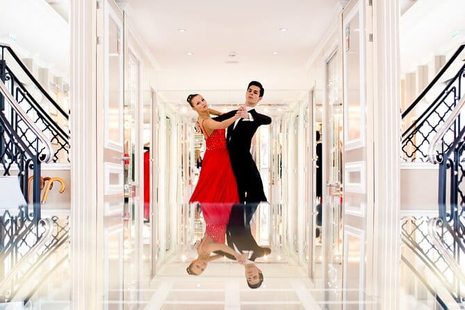 Private Waltz Workshop for Friends & Families (4-14 guests) - Key points / Takeaways